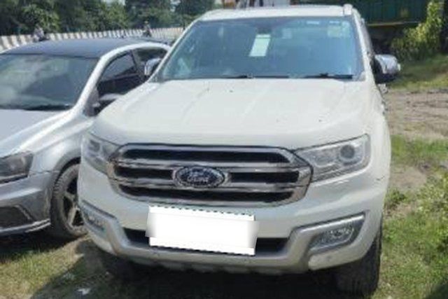 Ford Endeavour 3.2 Titanium AT 4X4 Second-hand 2016 Ford Endeavour 3.2 Titanium AT 4X4 for sale in Haldwani