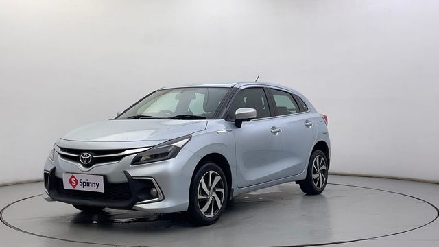 Second-hand 2023 Toyota Glanza V AMT BSVI for sale in Ahmedabad