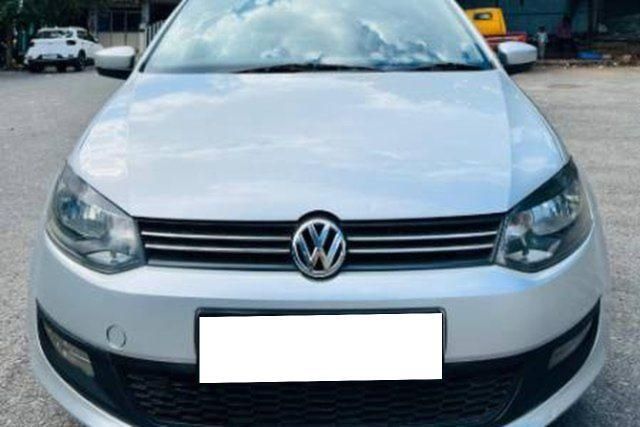 Second-hand 2014 Volkswagen Polo IPL II 1.2 डीजल हाईलाइन for sale in Bangalore