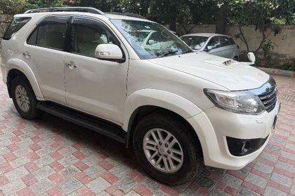 2013 Toyota Fortuner 4x4 MT