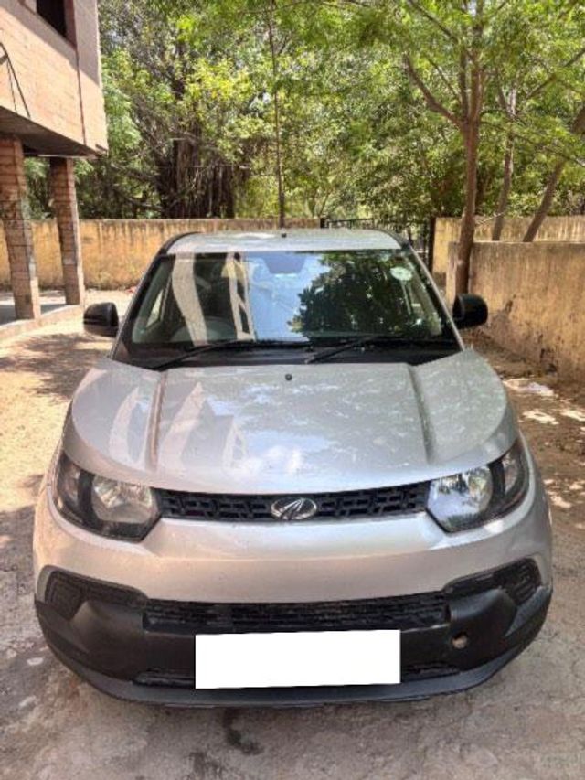 Mahindra KUV 100 NXT Trip Second-hand 2018 Mahindra KUV 100 NXT Trip for sale in New Delhi
