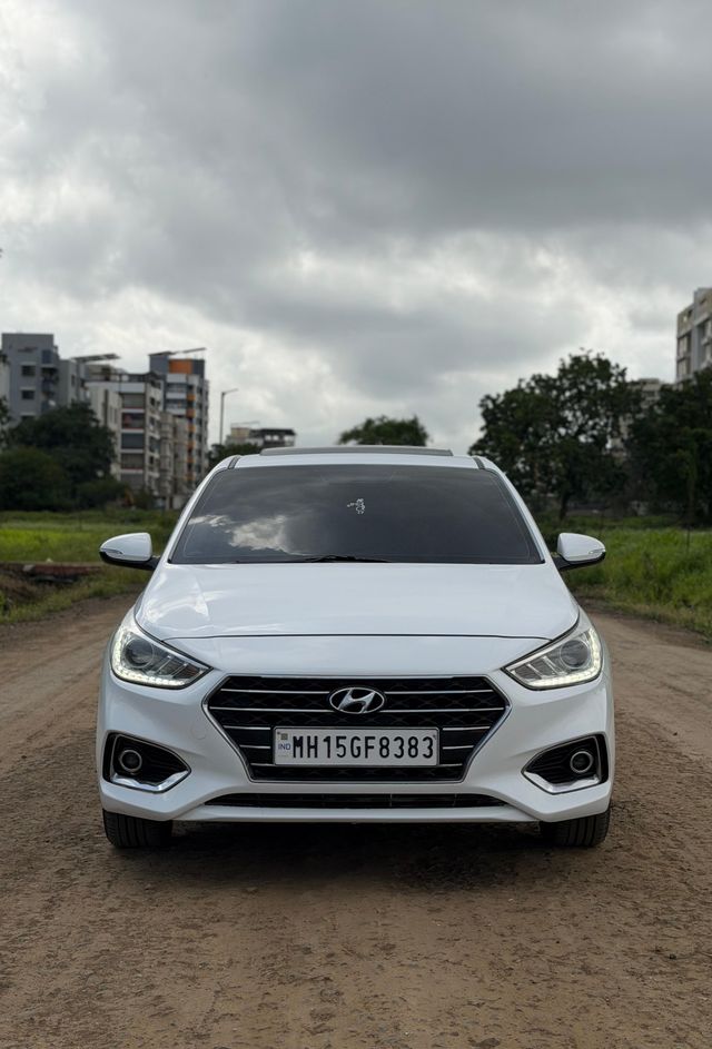 Hyundai Verna CRDi 1.6 SX Option Second-hand 2017 Hyundai Verna CRDi 1.6 SX Option for sale in Nashik