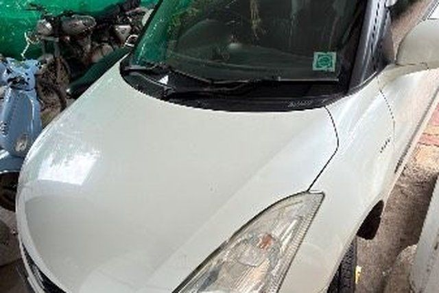 Maruti Suzuki Swift VVT VXI Second-hand 2014 Maruti Suzuki Swift VVT VXI for sale in Valsad