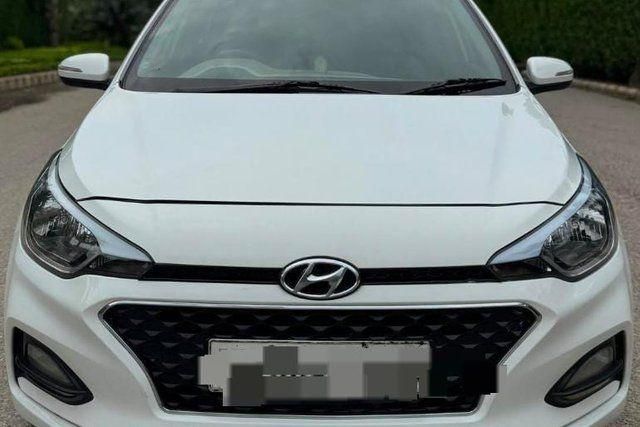 Hyundai i20 Sportz Plus BSIV Second-hand 2019 Hyundai i20 Sportz Plus BSIV for sale in New Delhi