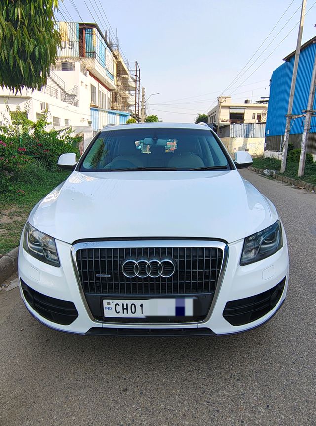 Audi Q5 2.0 TDI Second-hand 2011 Audi Q5 2.0 TDI for sale in Chandigarh