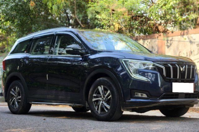 Mahindra XUV700 AX5 AT BSVI Second-hand 2022 Mahindra XUV700 AX5 AT BSVI for sale in New Delhi