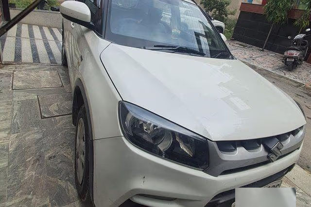 Maruti Suzuki Vitara Brezza VDi Option Second-hand 2017 Maruti Suzuki Vitara Brezza VDi Option for sale in Noida