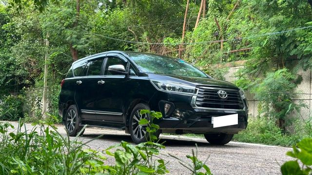 Toyota Innova Crysta 2.7 GX 7 STR AT Second-hand 2022 Toyota Innova Crysta 2.7 GX 7 STR AT for sale in New Delhi
