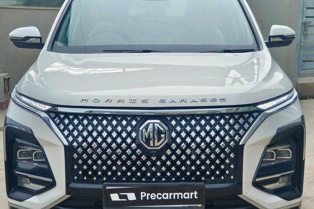 MG Hector Savvy Pro CVT 2023-2025 Second-hand 2024 MG Hector Savvy Pro CVT 2023-2025 for sale in Bangalore