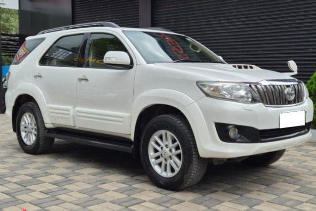 Second-hand 2014 Toyota Fortuner 4x4 AT for sale in Pune