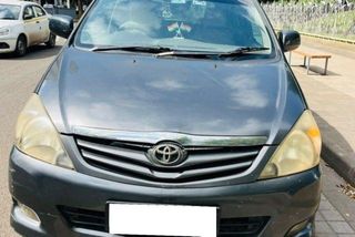 Used 2.5 GX (Diesel) 8 Seater BSIII