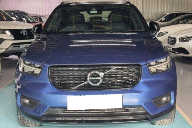 Second-hand 2018 Volvo XC40 D4 R-Design for sale in Hyderabad