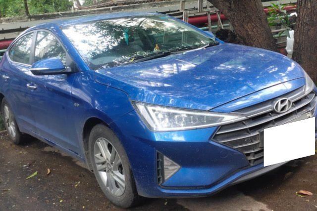 Hyundai Elantra VTVT एसएक्स ऑप्शन AT Second-hand 2020 Hyundai Elantra VTVT एसएक्स ऑप्शन AT for sale in Mumbai