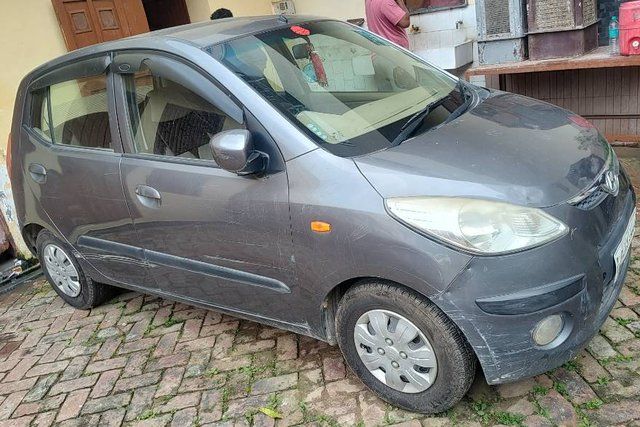 Hyundai i10 Asta 1.2 Second-hand 2010 Hyundai i10 Asta 1.2 for sale in Chandausi