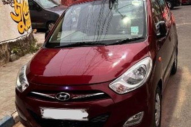 Second-hand 2014 Hyundai i10 Magna for sale in Kolkata