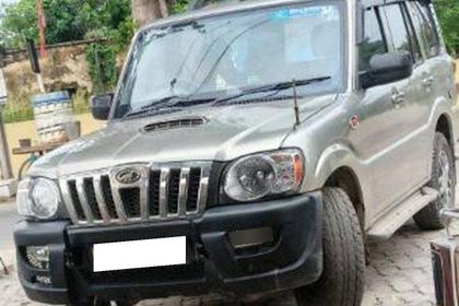 2014 Mahindra Scorpio VLX 2WD 7S बीएस4