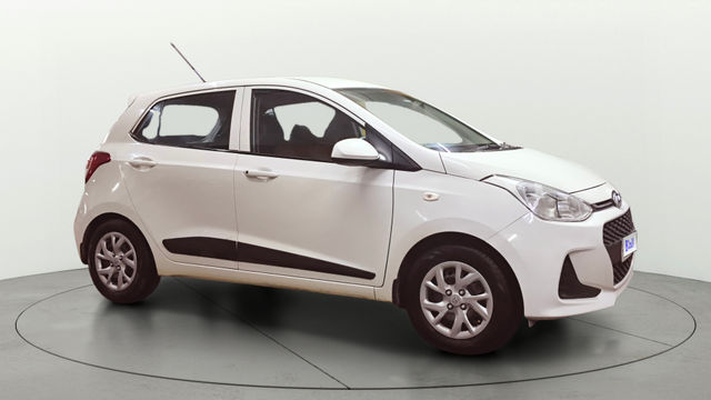 Hyundai Grand i10 1.2 कप्पा मैग्ना बीएस4 Second-hand 2018 Hyundai Grand i10 1.2 कप्पा मैग्ना बीएस4 for sale in Surat