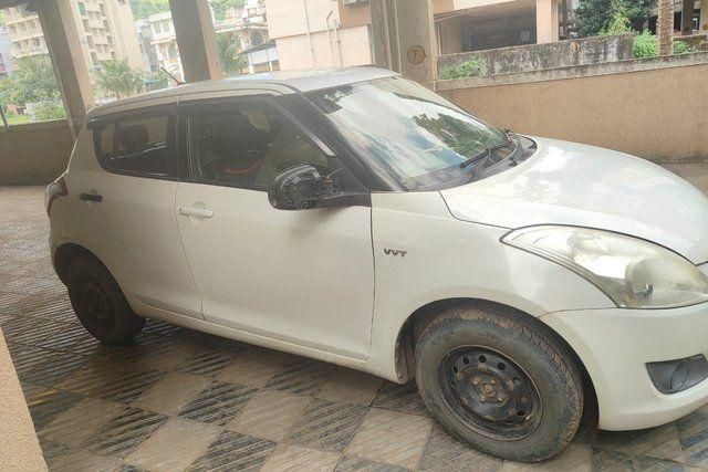 Maruti Suzuki Swift वीएक्सआई Second-hand 2013 Maruti Suzuki Swift वीएक्सआई for sale in Panvel