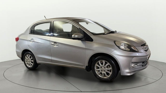 Honda Amaze VX i-Vtech Second-hand 2015 Honda Amaze VX i-Vtech for sale in Noida