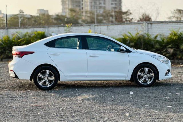 Second-hand 2019 Hyundai Verna VTVT 1.6 AT एसएक्स ऑप्शन for sale in Surat