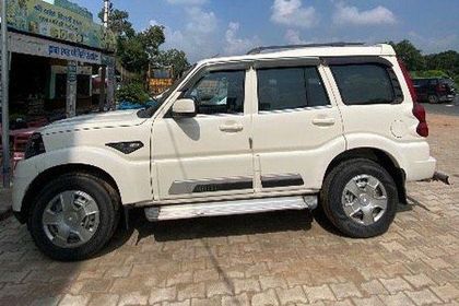 2022 Mahindra Scorpio S BSVI