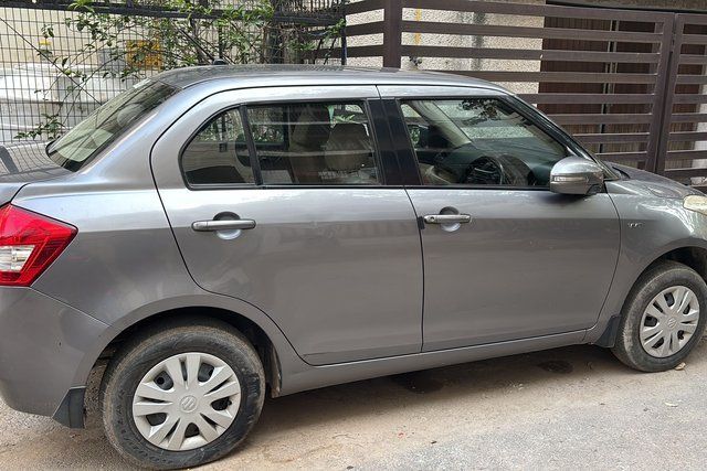 Second-hand 2013 Maruti Suzuki Swift Dzire VXI for sale in New Delhi