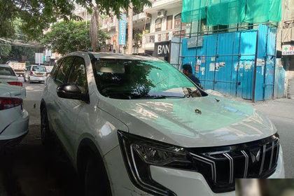 2023 Mahindra XUV700 एएक्स5 5Str AT
