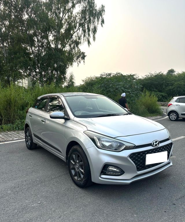 Hyundai i20 1.2 एस्टा Second-hand 2018 Hyundai i20 1.2 एस्टा for sale in New Delhi