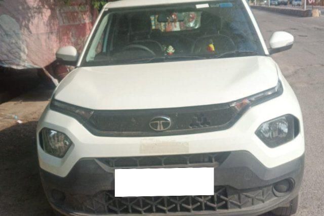 Tata Punch एडवेंचर एएमटी Second-hand 2025 Tata Punch एडवेंचर एएमटी for sale in Lucknow