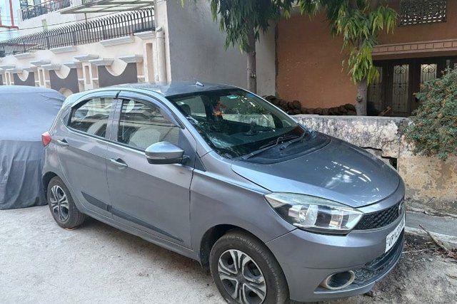 Tata Tiago 1.2 Revotron एक्सजेड Second-hand 2019 Tata Tiago 1.2 Revotron एक्सजेड for sale in Muzaffarnagar