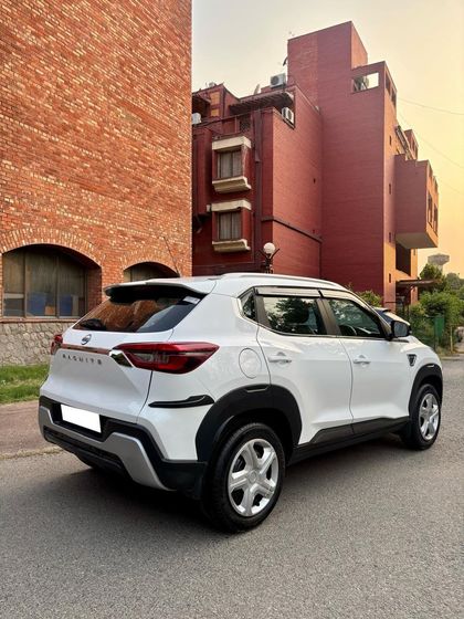 2022 Nissan Magnite XL बीएस6