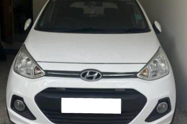 Hyundai Grand i10 एस्टा Second-hand 2014 Hyundai Grand i10 एस्टा for sale in Haflong