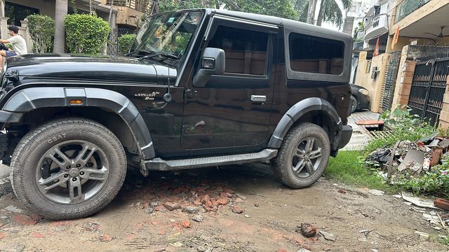 Mahindra Thar LX 4डब्ल्यूडी Hard Top AT बीएस6 Second-hand 2023 Mahindra Thar LX 4डब्ल्यूडी Hard Top AT बीएस6 for sale in New Delhi