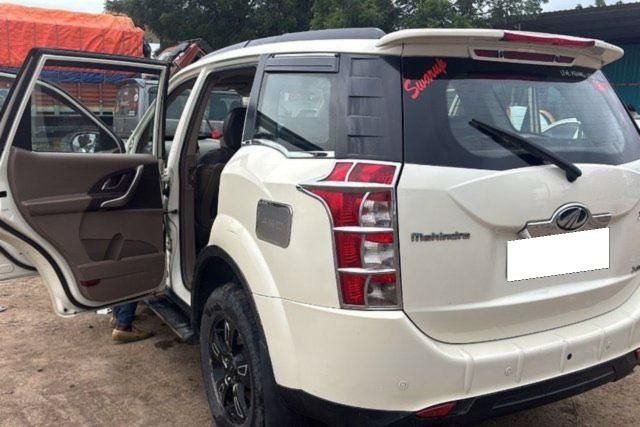 Mahindra XUV500 Xclusive Edition Second-hand 2015 Mahindra XUV500 Xclusive Edition for sale in Chalisgaon
