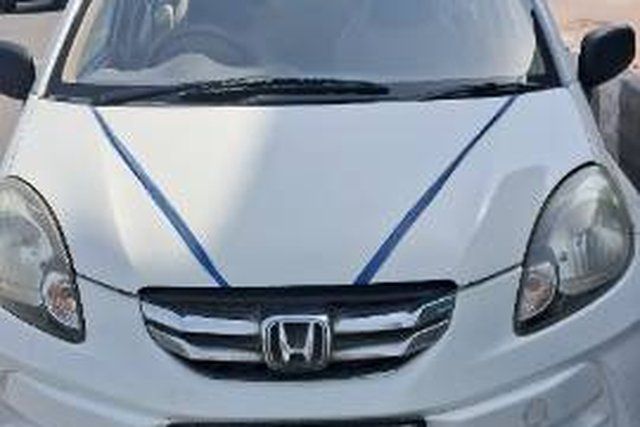Honda Amaze E i-Dtech Second-hand 2015 Honda Amaze E i-Dtech for sale in New Delhi