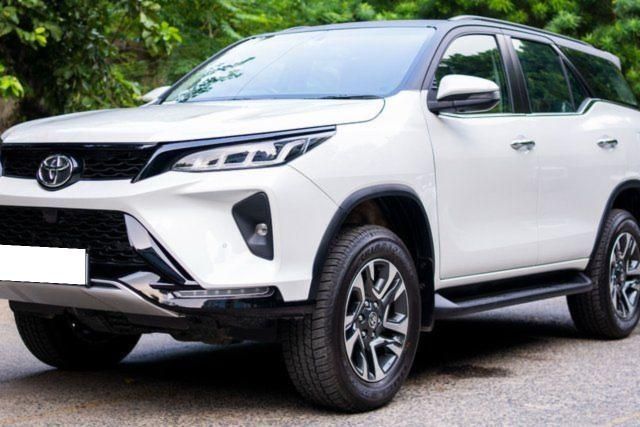 Second-hand 2026 Toyota Fortuner Legender 4x2 AT for sale in New Delhi