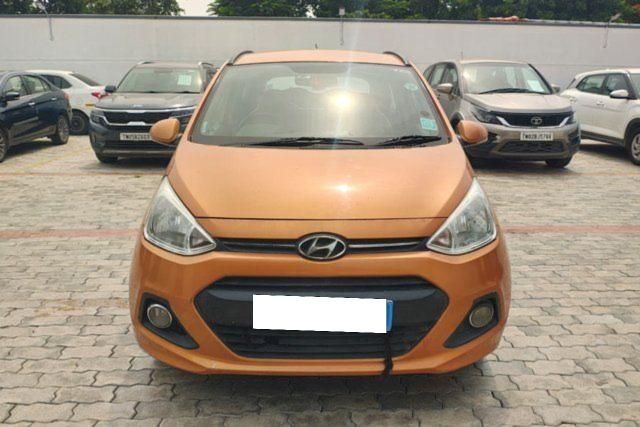 Hyundai i10 स्पोर्टज़ AT Second-hand 2014 Hyundai i10 स्पोर्टज़ AT for sale in Chennai