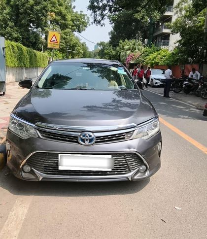 2016 Toyota Camry Hybrid