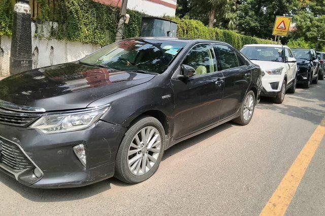 Toyota Camry Hybrid Second-hand 2016 Toyota Camry Hybrid for sale in New Delhi