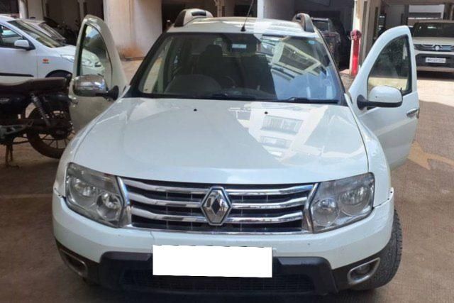 Renault Duster RXL AWD Second-hand 2014 Renault Duster RXL AWD for sale in Pune