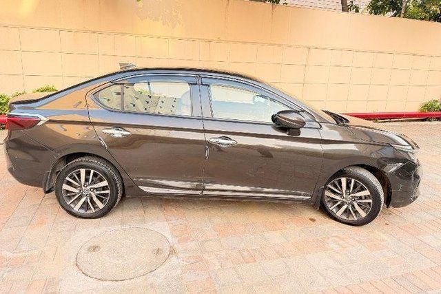 Honda City जेडएक्स सीवीटी Second-hand 2021 Honda City जेडएक्स सीवीटी for sale in New Delhi