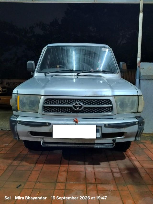 Toyota Qualis RST Second-hand 2000 Toyota Qualis RST for sale in Mira Road