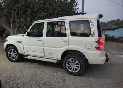 2020 Mahindra Scorpio S7 140 BSIV