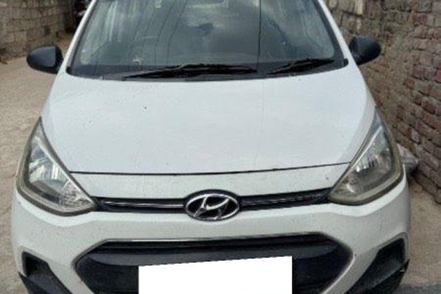 Second-hand 2015 Hyundai Xcent 1.1 CRDi बेस for sale in Jaipur