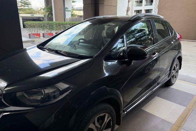 Honda WR-V i-DTEC वीएक्स Second-hand 2018 Honda WR-V i-DTEC वीएक्स for sale in Surat