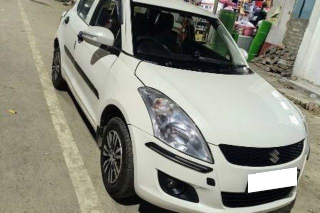 Maruti Suzuki Swift LXI Option Second-hand 2014 Maruti Suzuki Swift LXI Option for sale in Lucknow