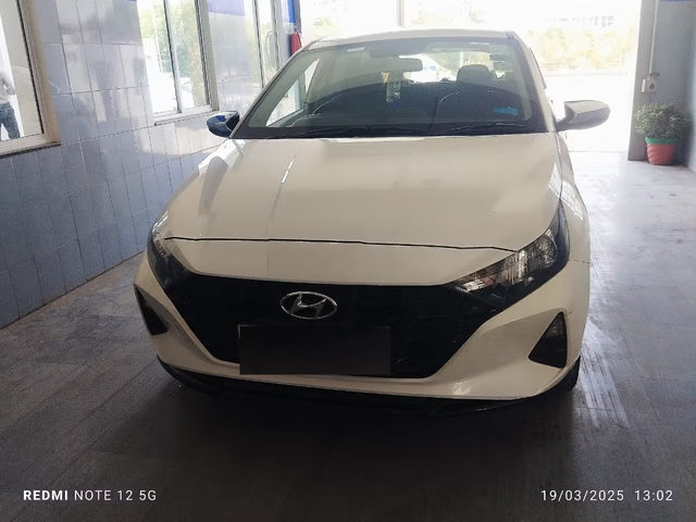 Second-hand 2022 Hyundai i20 स्पोर्टज़ बीएस6 for sale in New Delhi