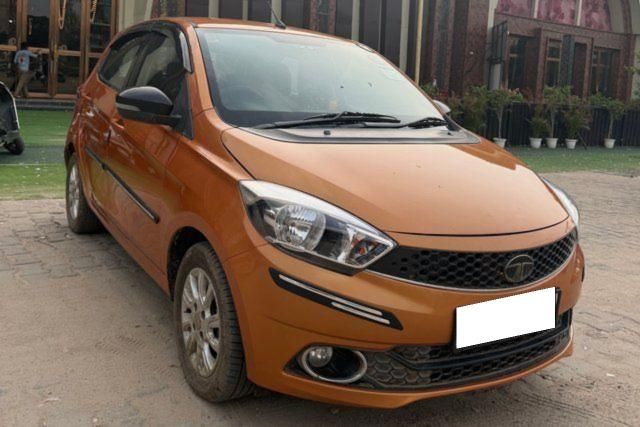 Tata Tiago 1.2 Revotron एक्सजेड Second-hand 2016 Tata Tiago 1.2 Revotron एक्सजेड for sale in New Delhi
