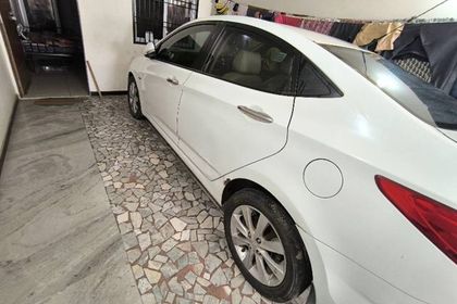 2012 Hyundai Verna 1.6 एसएक्स CRDi (O)