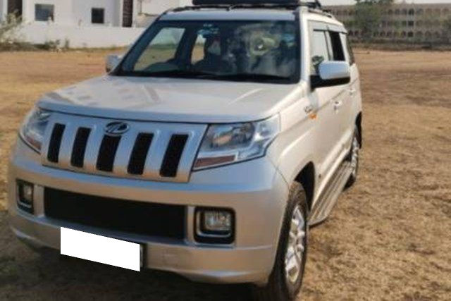 Mahindra TUV 300 T8 Second-hand 2017 Mahindra TUV 300 T8 for sale in Chhindwara